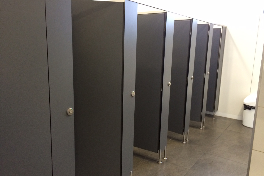Tercera imagen de instalación de puertas en Caldes de Montbui y Granollers